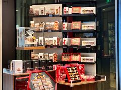 -Laderach 莱德拉(上海环贸iapm店)