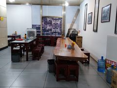 -牛一嘴·兰州牛肉面·大盘鸡(财富中心店)