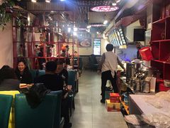 大堂-满兴咱妈烀饼铁锅炖(兰州北街店)