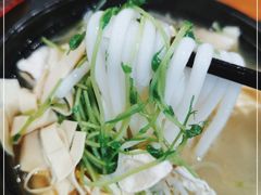 -丽虹云南过桥米线(兴工街店)