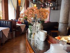 -八府香鸭·啫啫煲(华山路店)