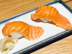 三文鱼手握寿司-渔寿司·日本料理(艾尚天地店)