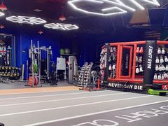 -成杰格斗·拳击·柔术·防身术(建设路店)