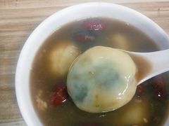 黑芝麻豆沙双拼-罗子龙罗家桂花汤圆(曹都巷店)