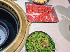 -蚂蚁洞·烤肉大营地(上海静安大悦城店)