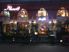 -莓园冰淇淋店