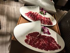 -左庭右院鲜牛肉火锅黑金店(陆家嘴中心店)
