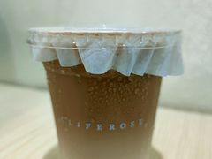 海盐焦糖冰拿铁-素咫咖啡CLIFEROSE(新安店)