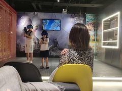 -VR+乐园·VR电竞·家庭亲子·密室逃脱·轰趴团建