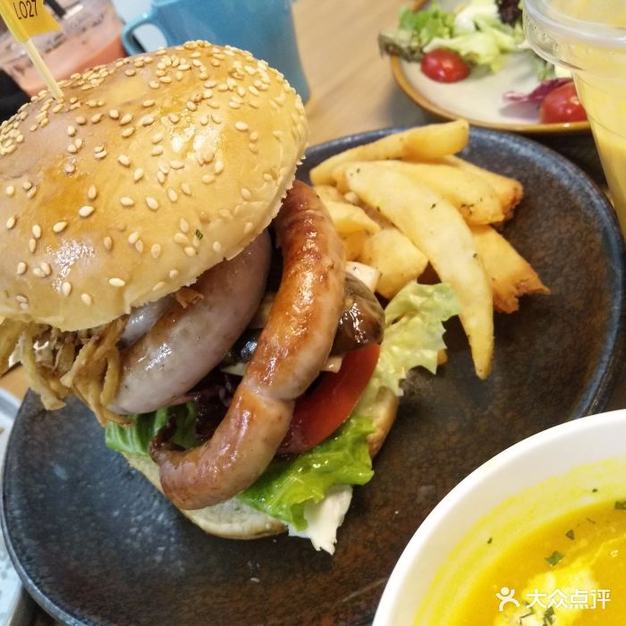 hello 27-德国盘肠汉堡-菜-德国盘肠汉堡图片-杭州美食-大众点评网