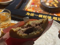 -老牌坊云南鱼豆花火锅(哈西万达店)