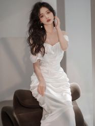 -艾米丽婚纱礼服