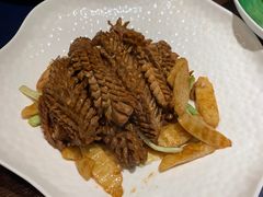 -湖畔鲁菜·二十年老字号餐厅(大明湖店)