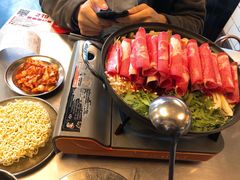 部队锅-MI WU FACTORY米屋美食工厂餐厅(绿地店)