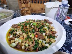 尖椒兔-味老大土碗菜(中山三路店)