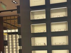 -LensCrafters亮视点(东方新天地店)