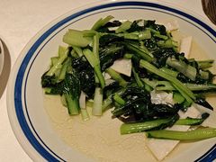 -八府香鸭·啫啫煲(华山路店)