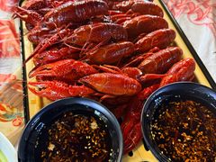 -肥肥虾庄·金牌油焖大虾(汉口城市广场店)