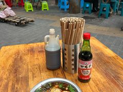 -老五鸡丝豆花面粉(瑞金北路68号院店)