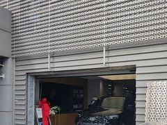 -上海永达奥诚奥迪4S店(申江路店)