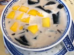-广信牛奶甜品世家(台东店)