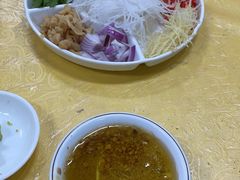 -官塘陈记鱼生·潮汕砂锅粥·牛肉火锅(潮枫路总店)