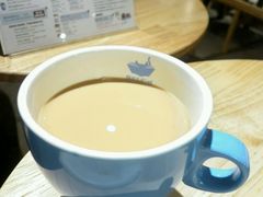 丝袜奶茶-猫的天空之城概念书店(苏州诚品店)