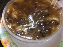 猪红碗仔翅-小雨点糖水店(中兴街分店)