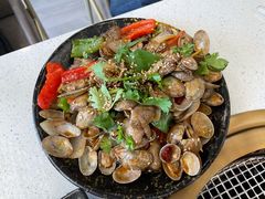 辣炒花蛤-鲸鱼先生·海鲜烤肉海景餐厅