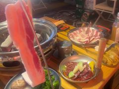 -叽叽扎扎烤肉场(生态城万达店)