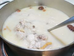 -洪氏嗨捞·猪肚鸡火锅(阳光天地店)