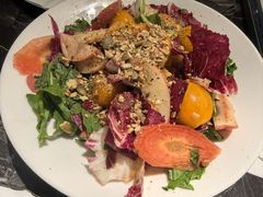 田园蔬菜沙拉配梅子油醋汁-LESCEDARS Brasserie Bistro香柏树