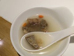 牛骨浓汤锅-牛记皇鲜牛肉火锅(环球度假区梨园店)