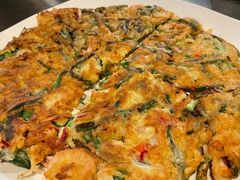 海鲜葱饼-富乐满韩国正宗炸鸡韩国料理(虹泉路店)
