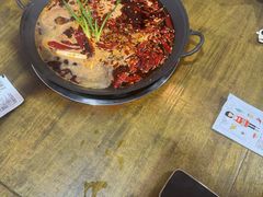 -黄潇洒老火锅(九眼桥宏济巷店)