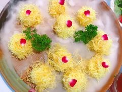 雾都虾球-山顶顶概念四川菜(黄埔大道店)