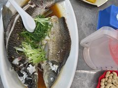 -银峰农庄·特色烧鸡·鲜无花果浸鸡