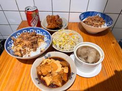 -红猪卤肉饭(大西洋美食城店)