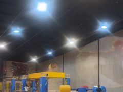-极限Jump蹦床·新潮玩运动世界·室内乐园·团建·派对中心