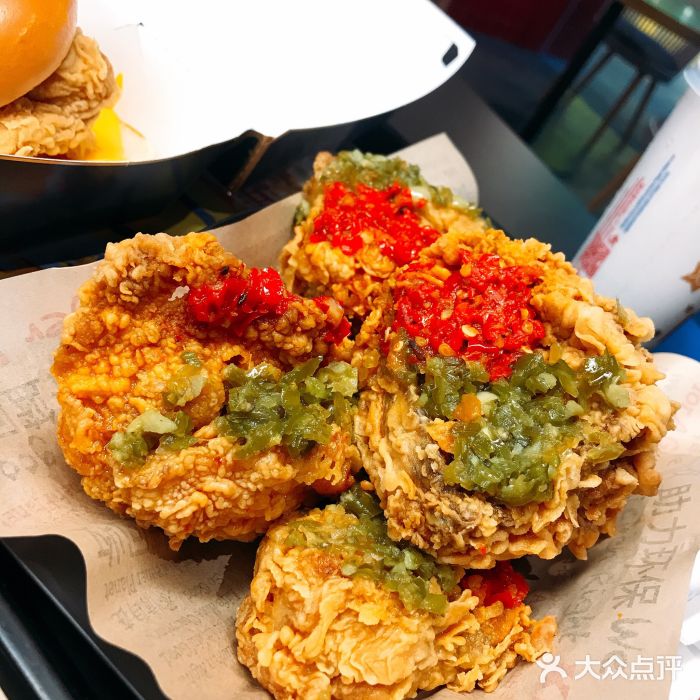 肯德基(龙之梦购物中心店)双椒热辣脆皮鸡图片