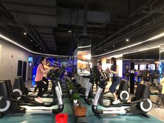 -懒人Club健身(卓越时代广场店)