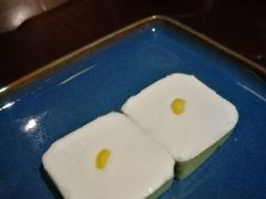 椰汁西米盏-食肆&Fourteen(武林夜市店)