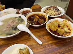 -中和裴氏蹄花(府河路店)