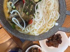 -呷佬·长沙手工米粉(金沙江路店)