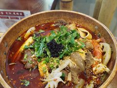 -成都你六姐·牛肉冒菜(城市集市合生汇店)