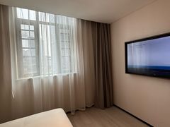 -成都东郊记忆理工大学轻居酒店