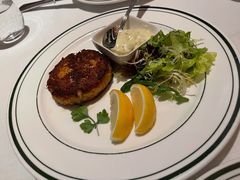 招牌蟹肉饼-Wolfgang’s Steakhouse 沃夫冈牛排馆(上海白玉兰广场店)
