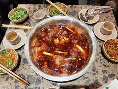 -肖肖酸萝卜鱼火锅(总店)