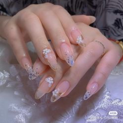 -悦指间美甲美睫
