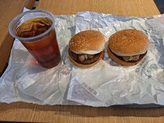 -麦当劳(展览路店)